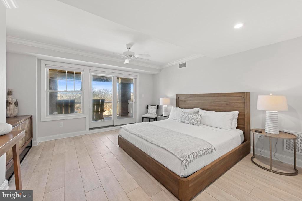 123 E COLORADO