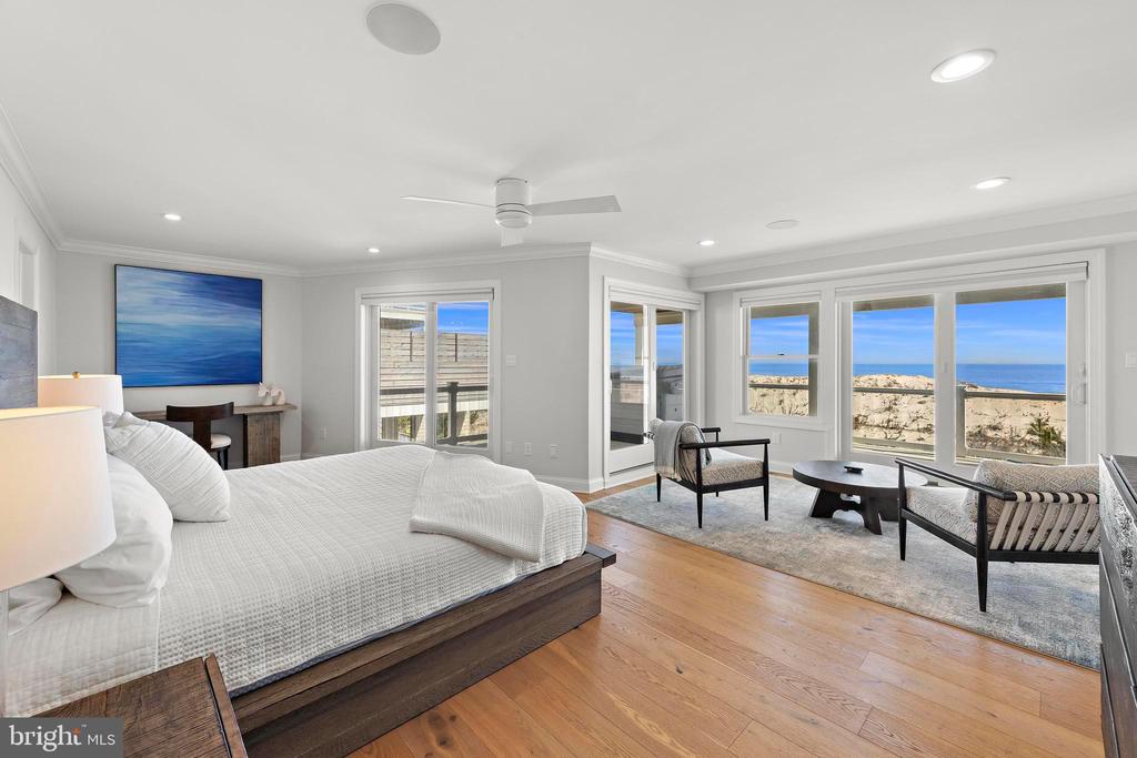 123 E COLORADO