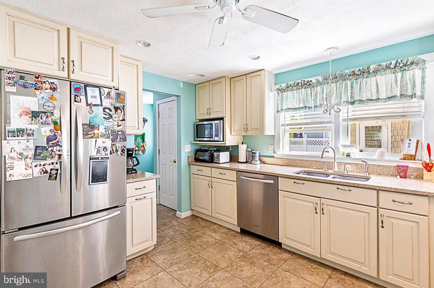 2609 LONG BEACH BOULEVARD