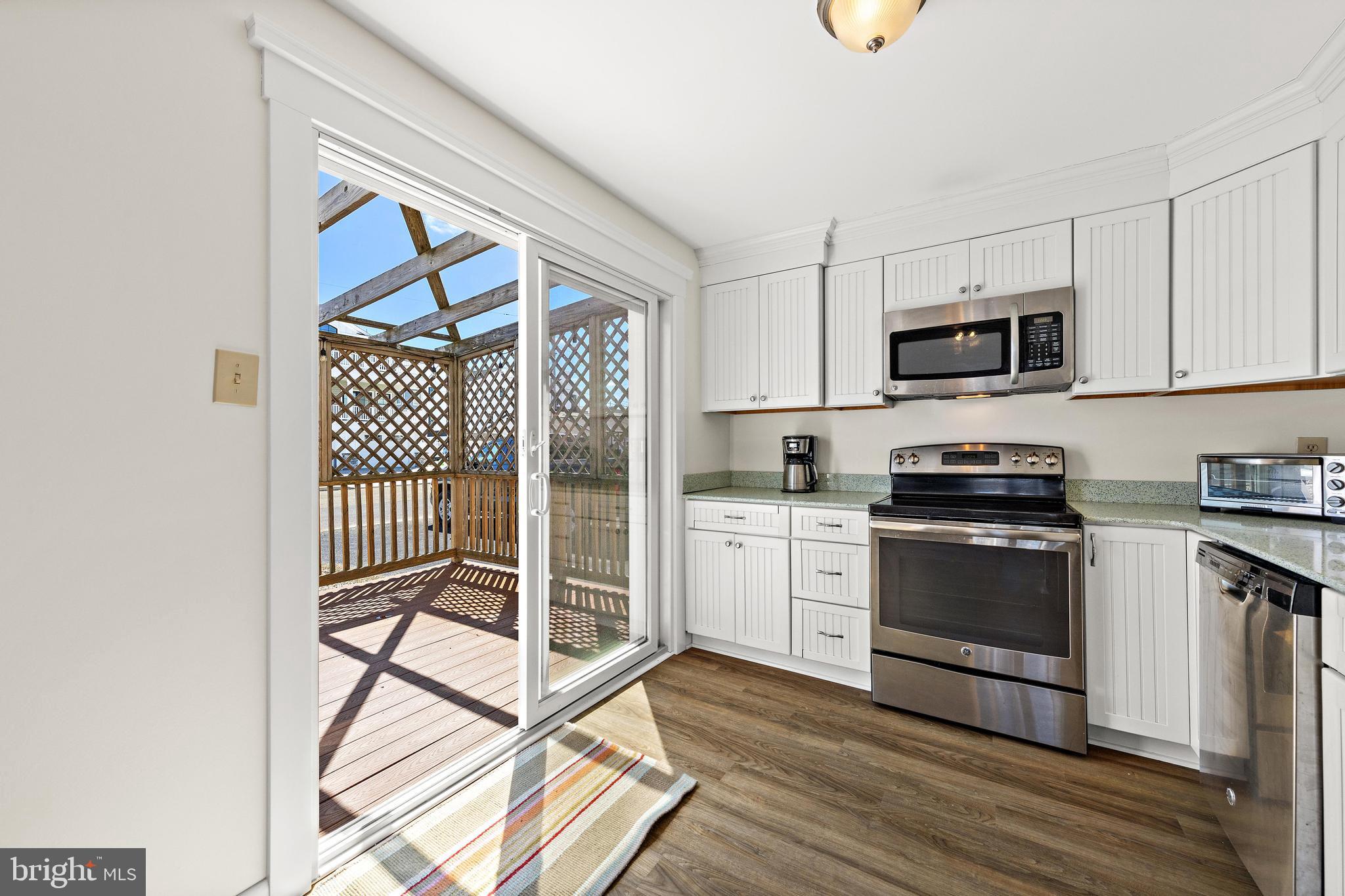 500 ENGLESIDE AVENUE UNIT 3