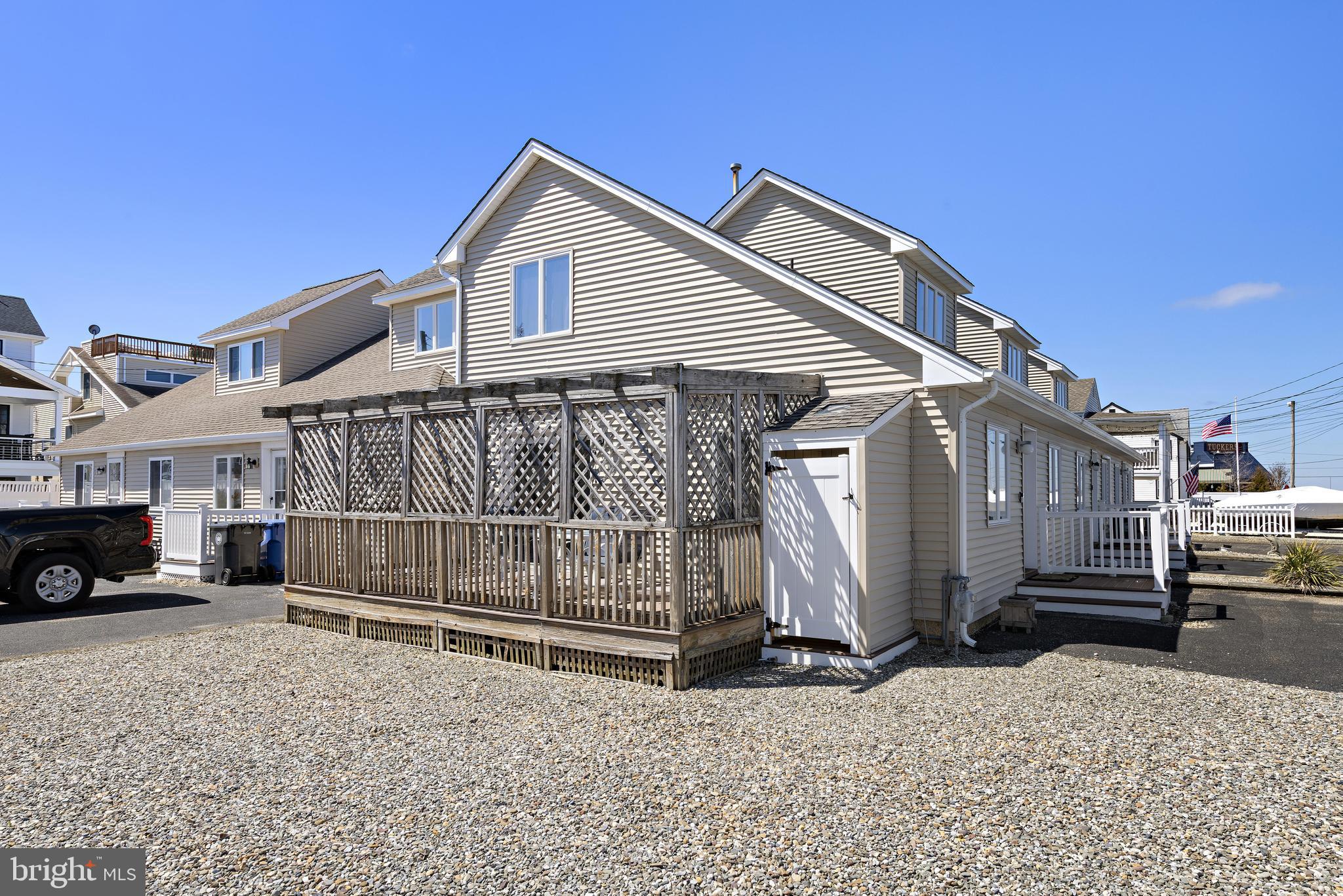 500 ENGLESIDE AVENUE UNIT 3