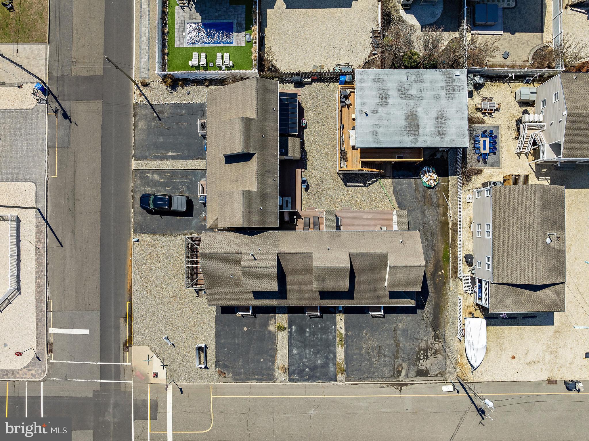 500 ENGLESIDE AVENUE UNIT 3