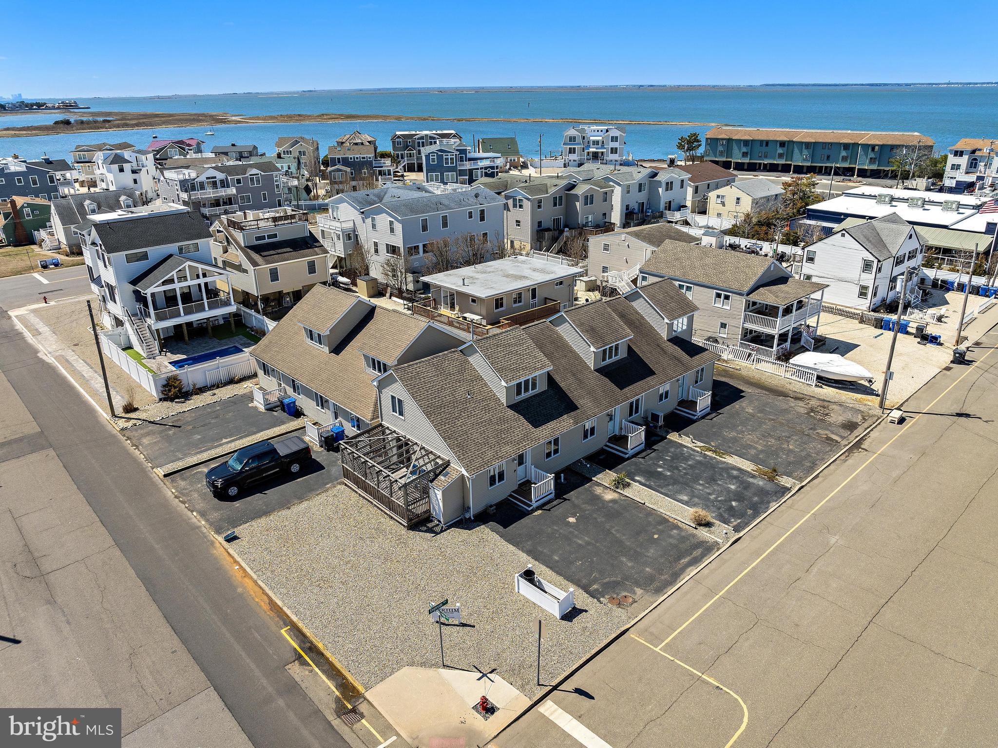 500 ENGLESIDE AVENUE UNIT 3