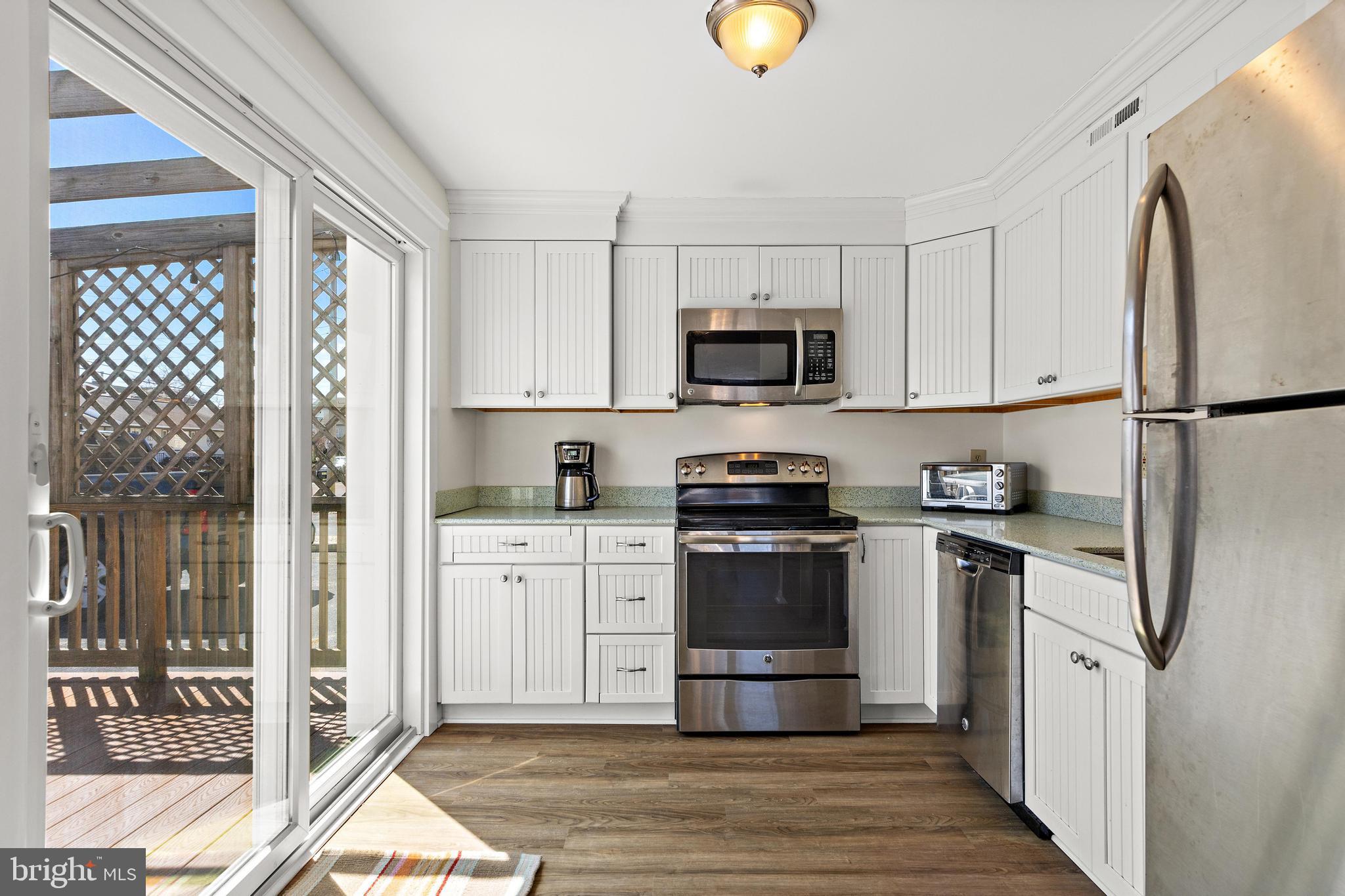 500 ENGLESIDE AVENUE UNIT 3