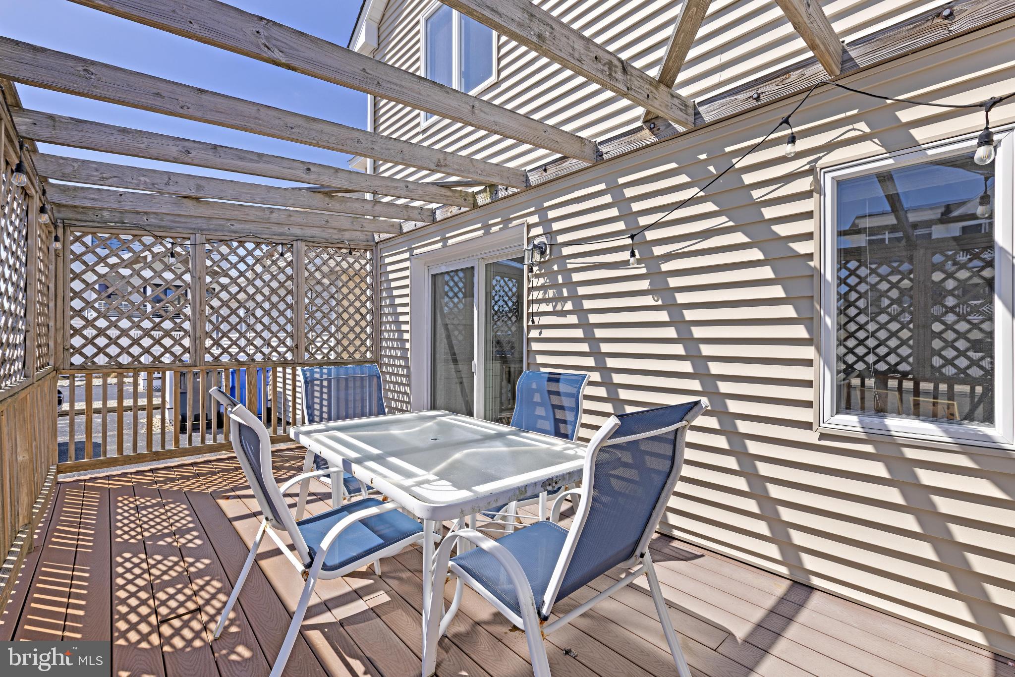 500 ENGLESIDE AVENUE UNIT 3