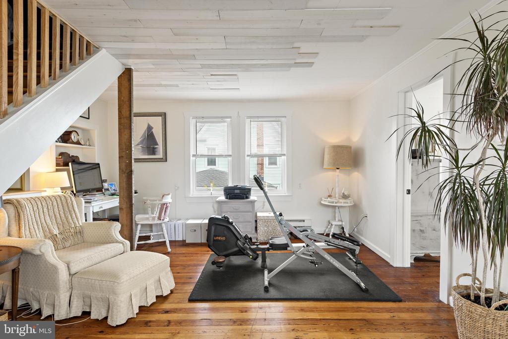 210 N BEACH AVENUE