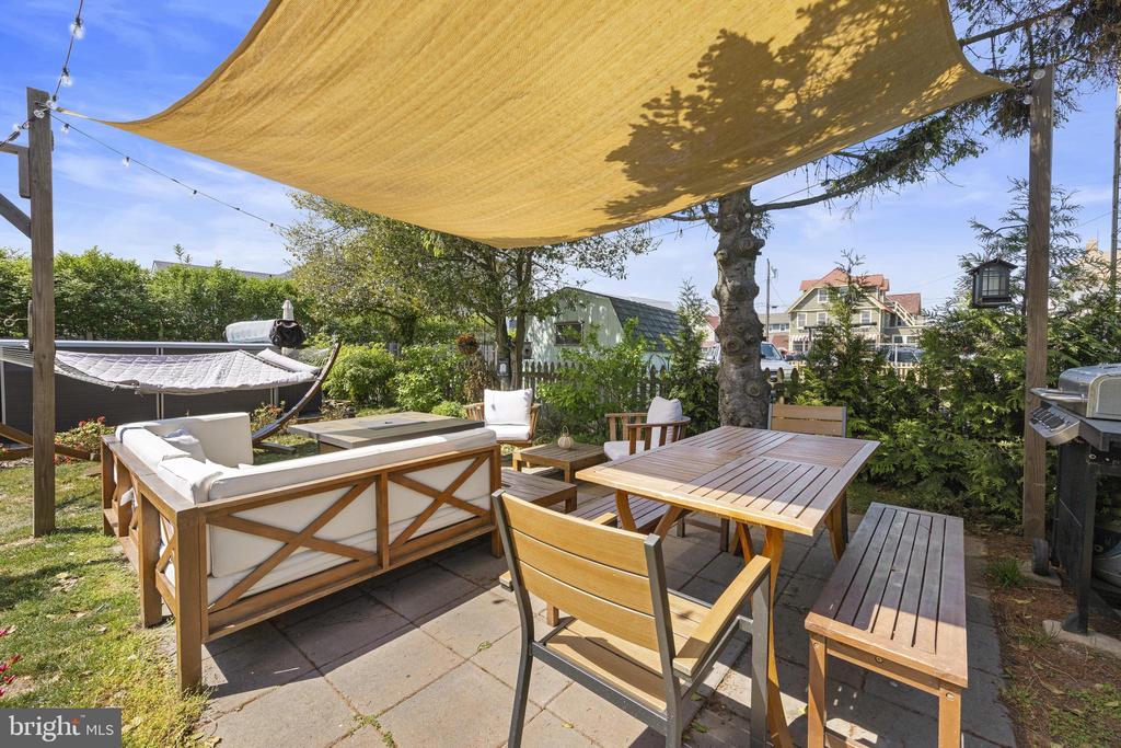 210 N BEACH AVENUE