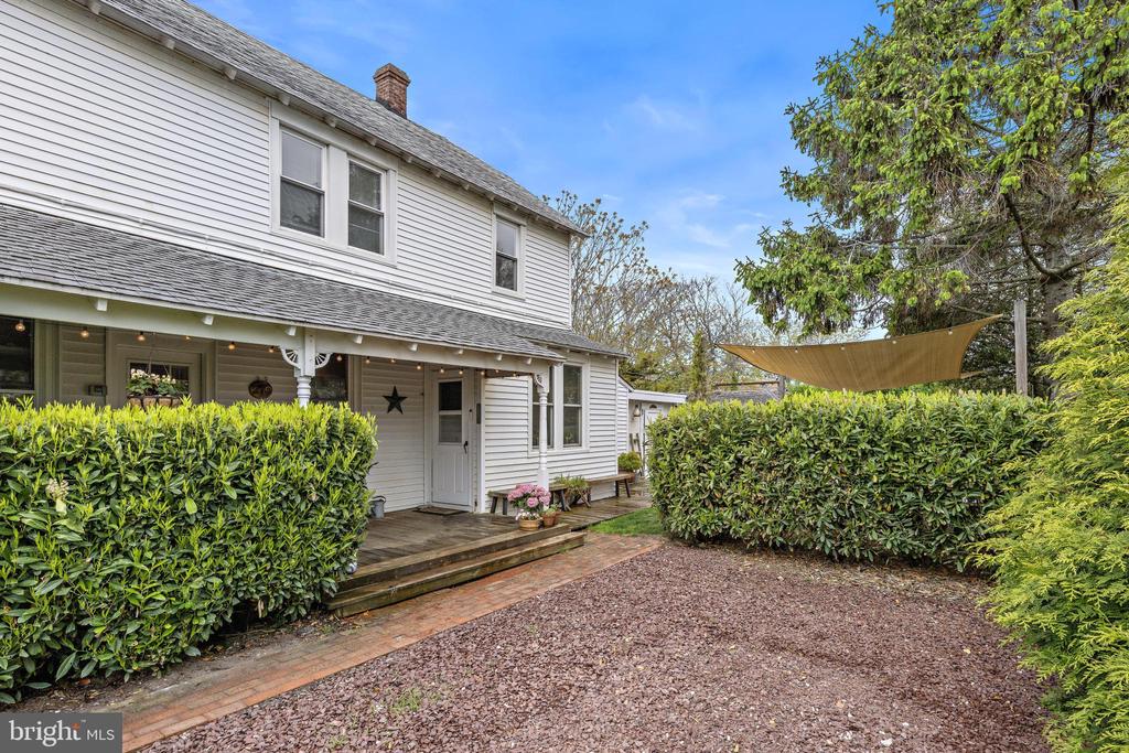 210 N BEACH AVENUE