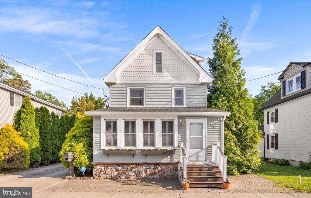 142 OTIS AVENUE