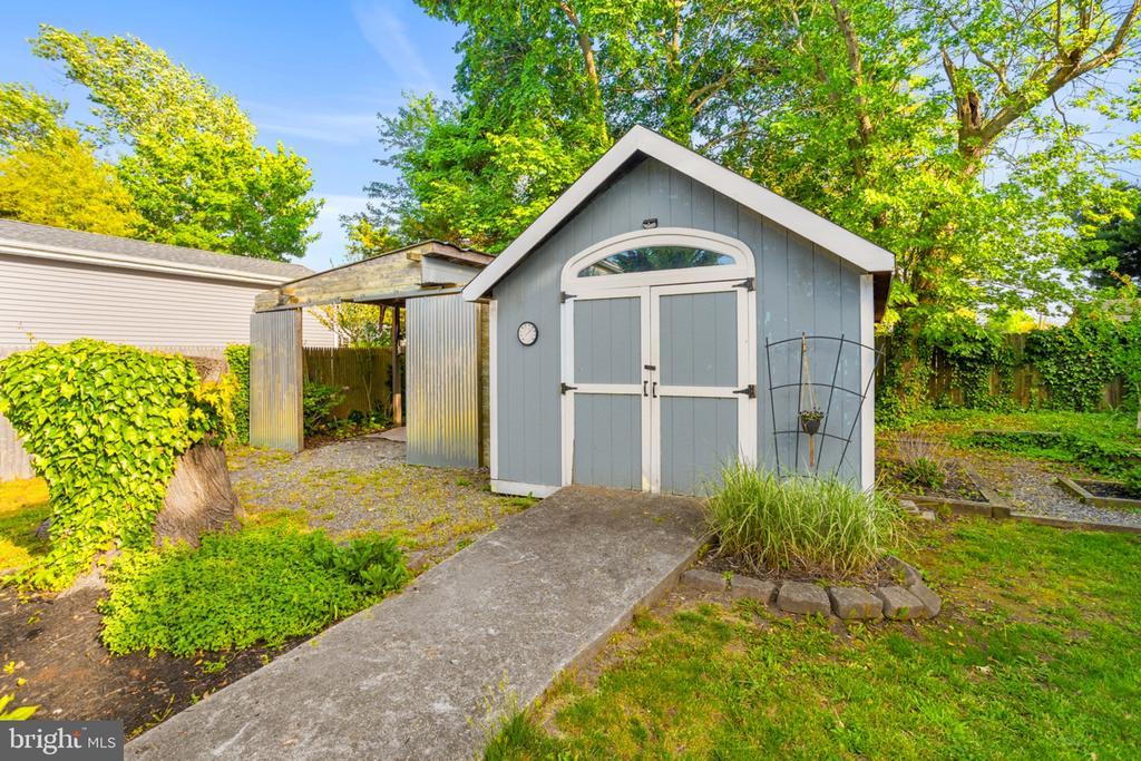 142 OTIS AVENUE