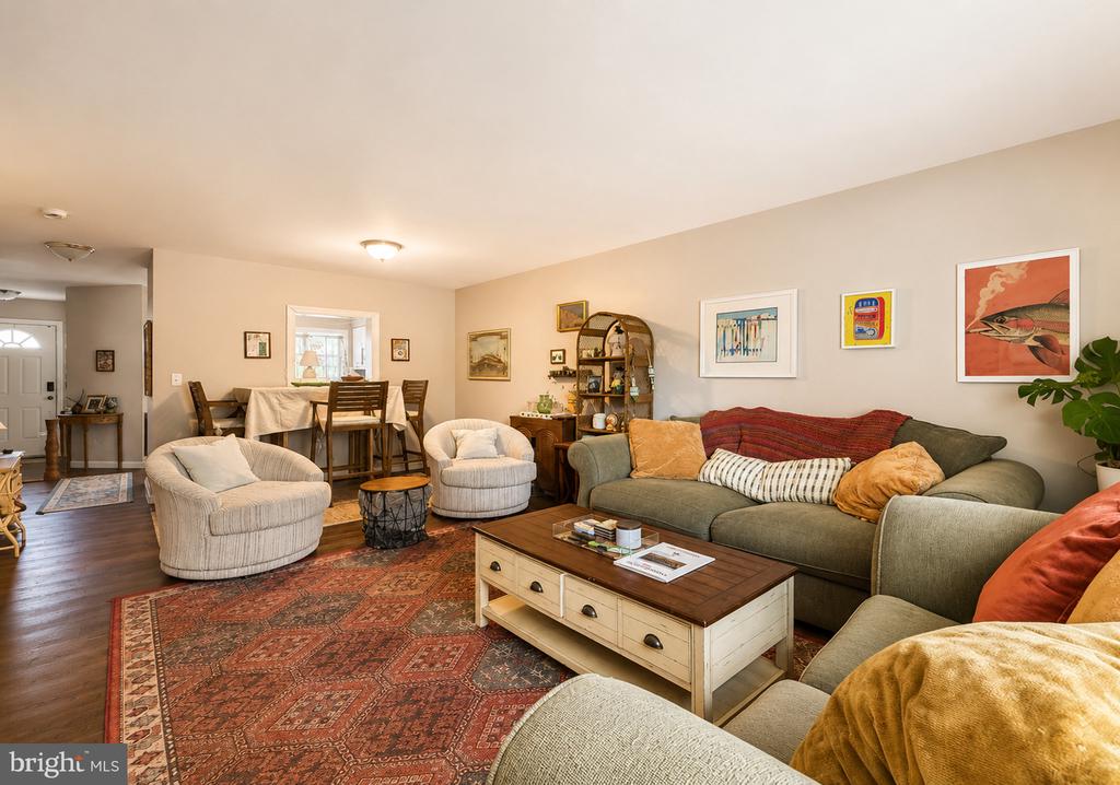 315 BEACH PLUM COURT