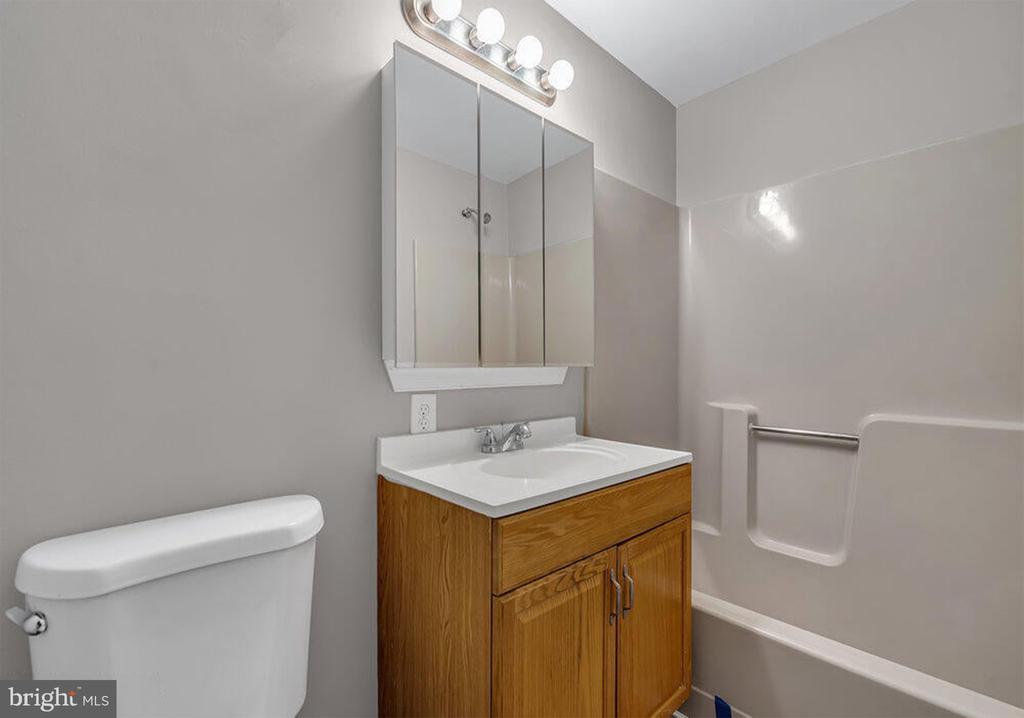 315 BEACH PLUM COURT
