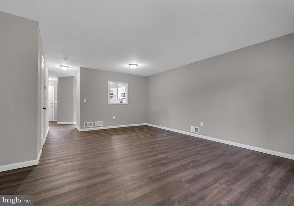 315 BEACH PLUM COURT