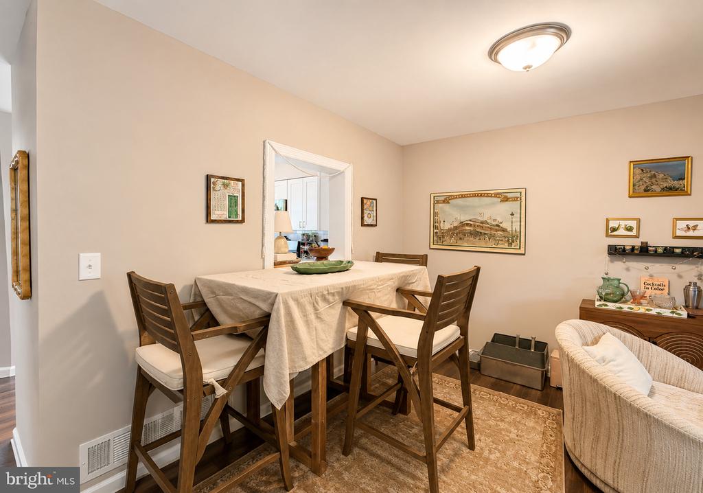 315 BEACH PLUM COURT