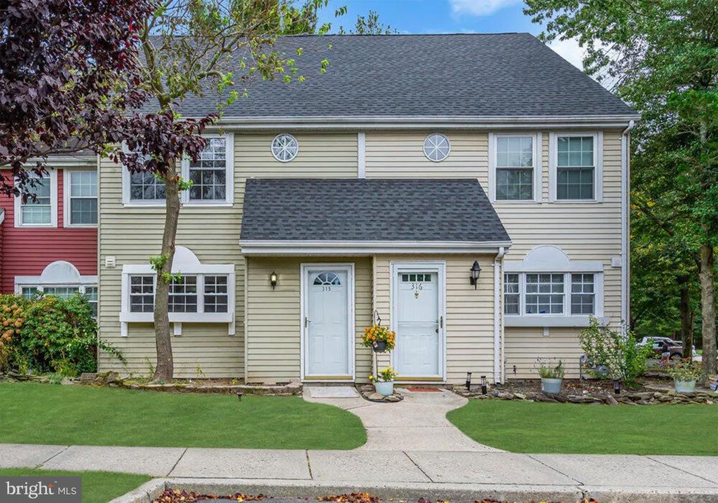 315 BEACH PLUM COURT