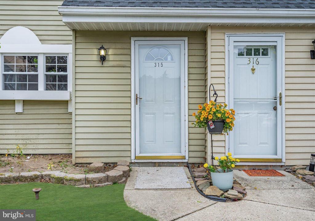 315 BEACH PLUM COURT