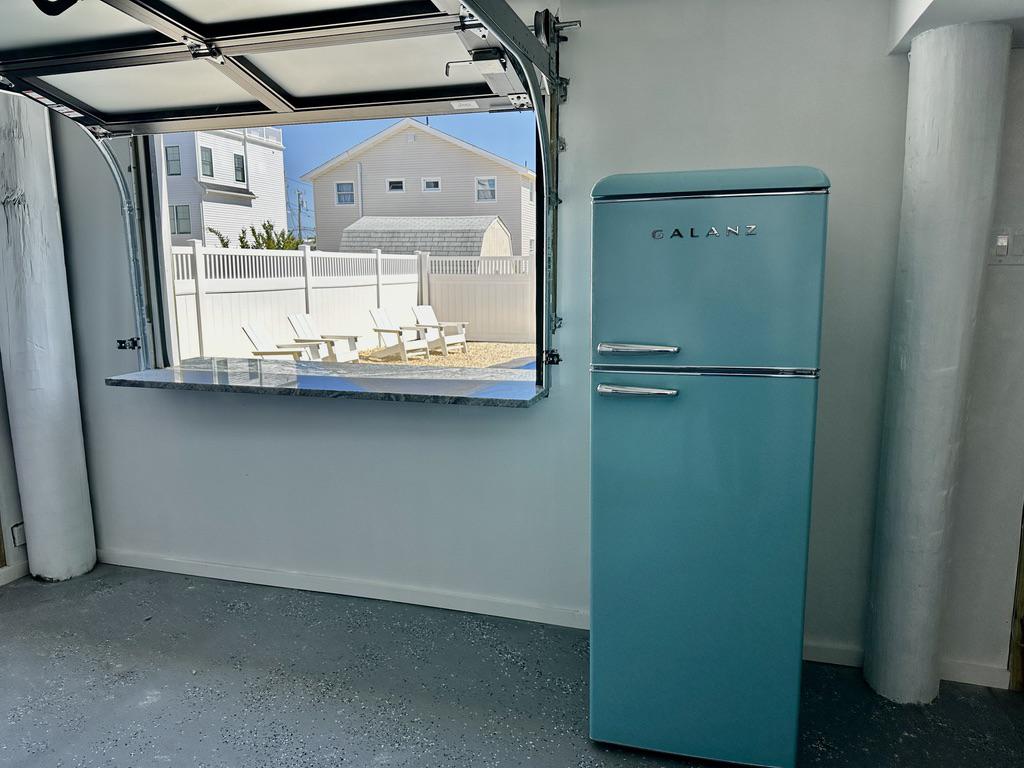 431B AMBER STREET UNIT-B STREET Unit: UNIT B
