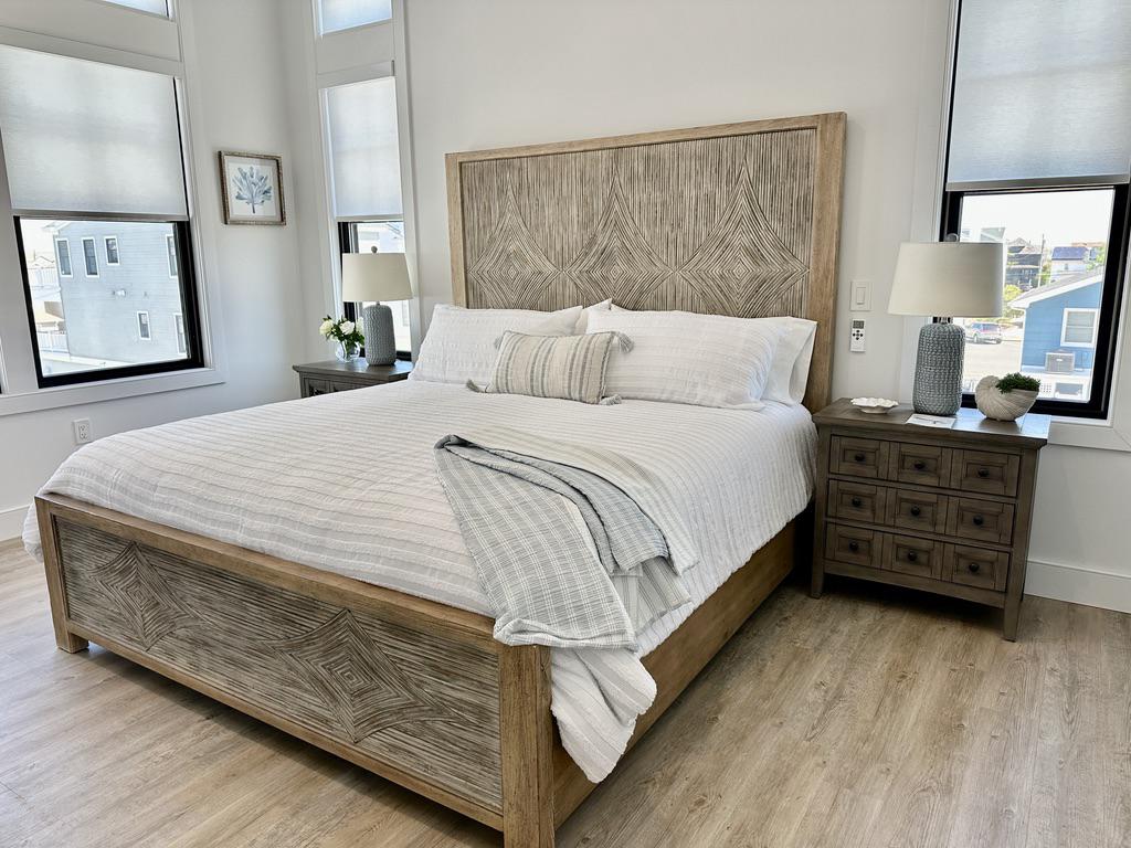 431B AMBER STREET UNIT-B STREET Unit: UNIT B