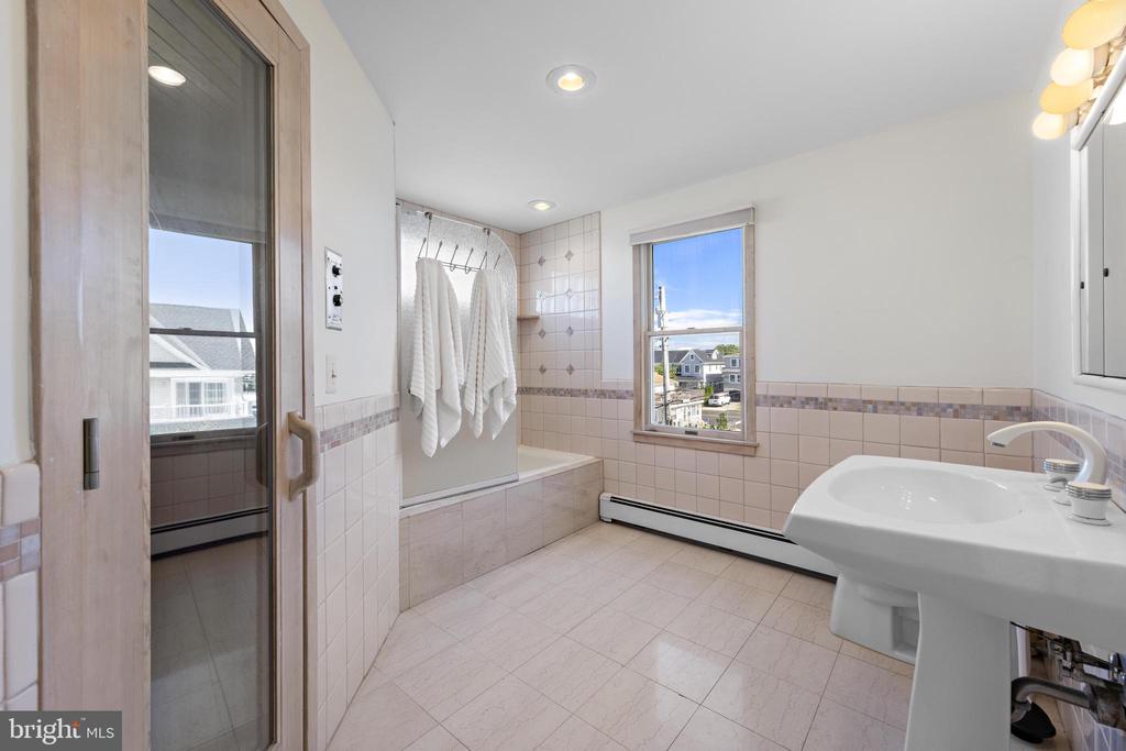 135 4TH STREET