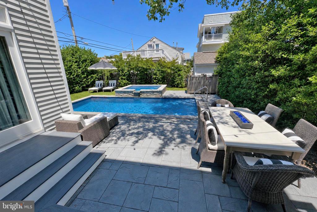 135 4TH STREET