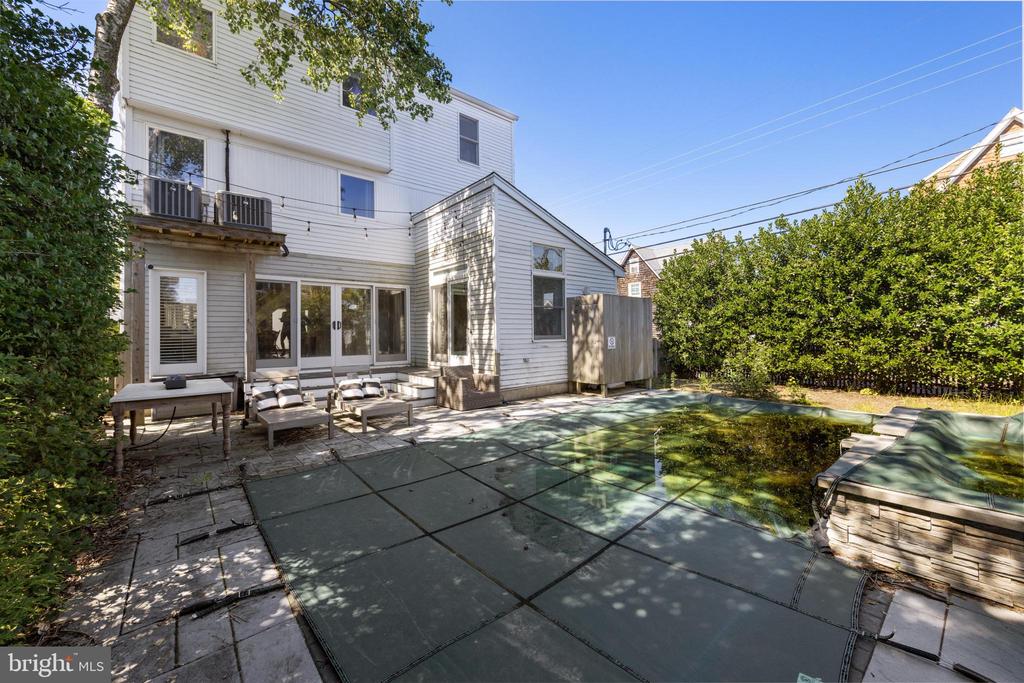 135 4TH STREET