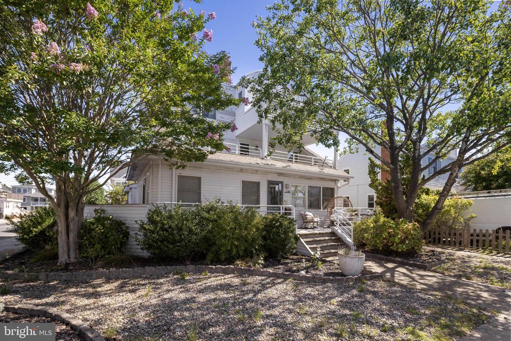 135 4TH STREET