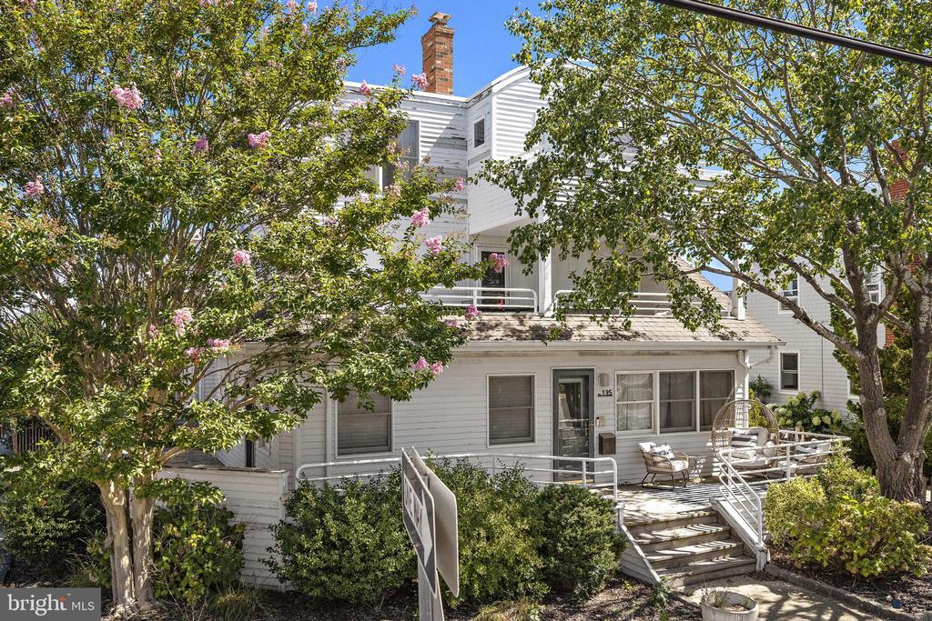 135 4TH STREET