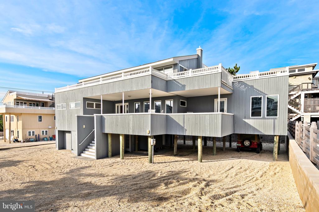 1039 LONG BEACH BOULEVARD