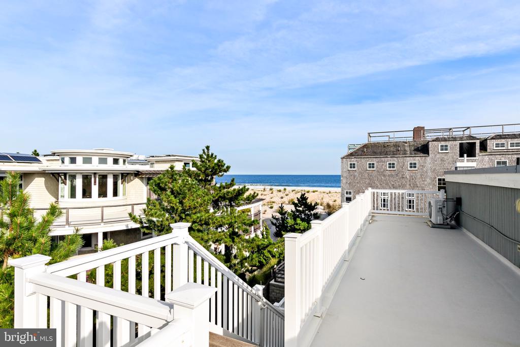 1039 LONG BEACH BOULEVARD