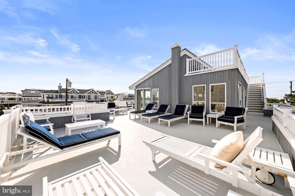 1039 LONG BEACH BOULEVARD