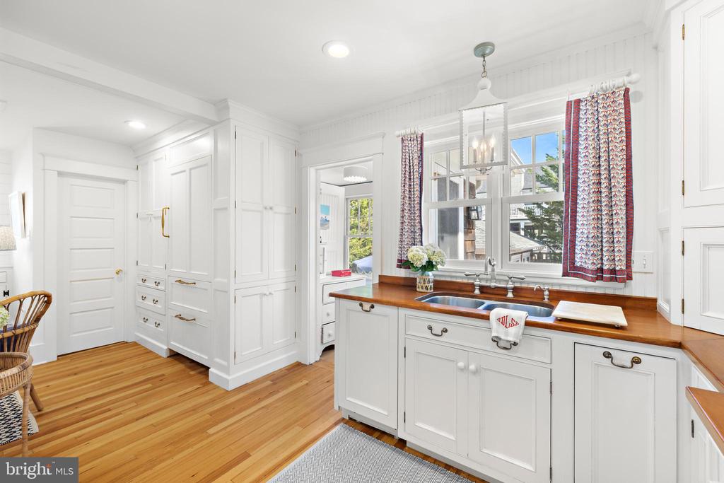215 OCEAN AVENUE