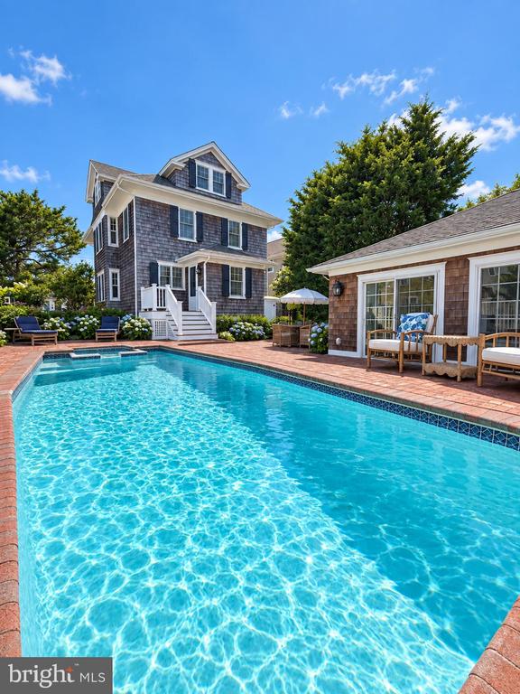 215 OCEAN AVENUE