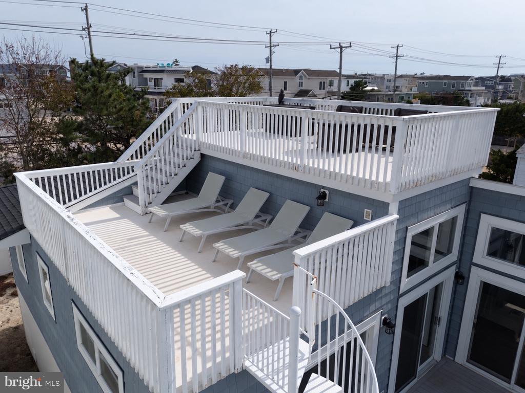 5511 HOLLY AVENUE