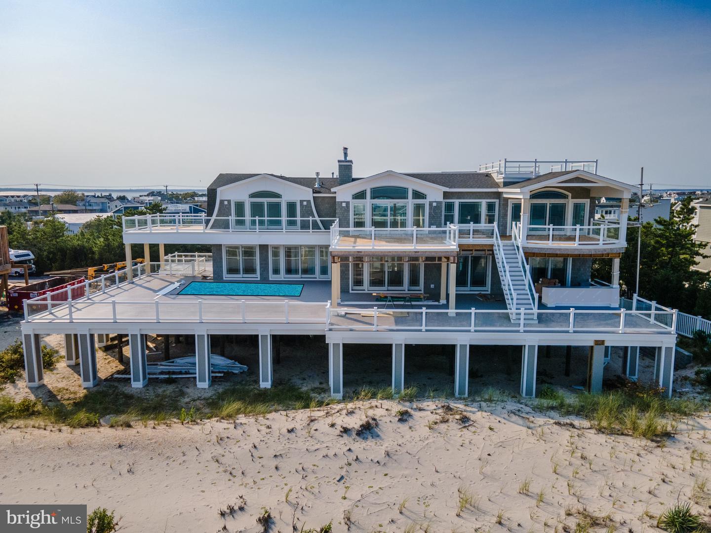 61 D Long Beach Blvd