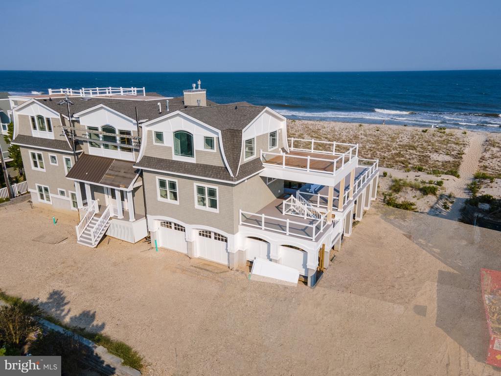 61 D Long Beach Blvd
