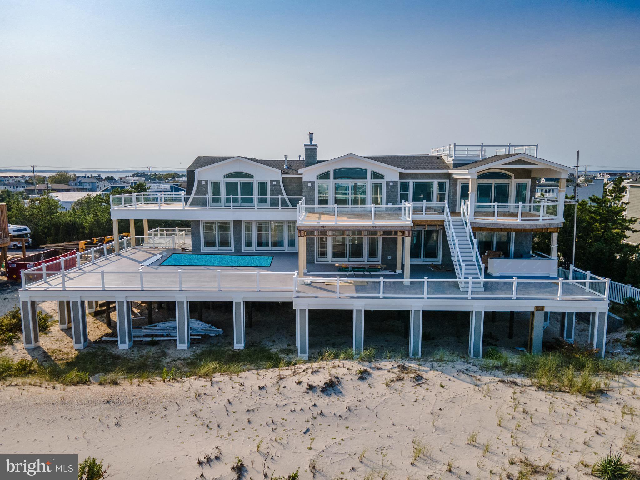 61 D Long Beach Blvd