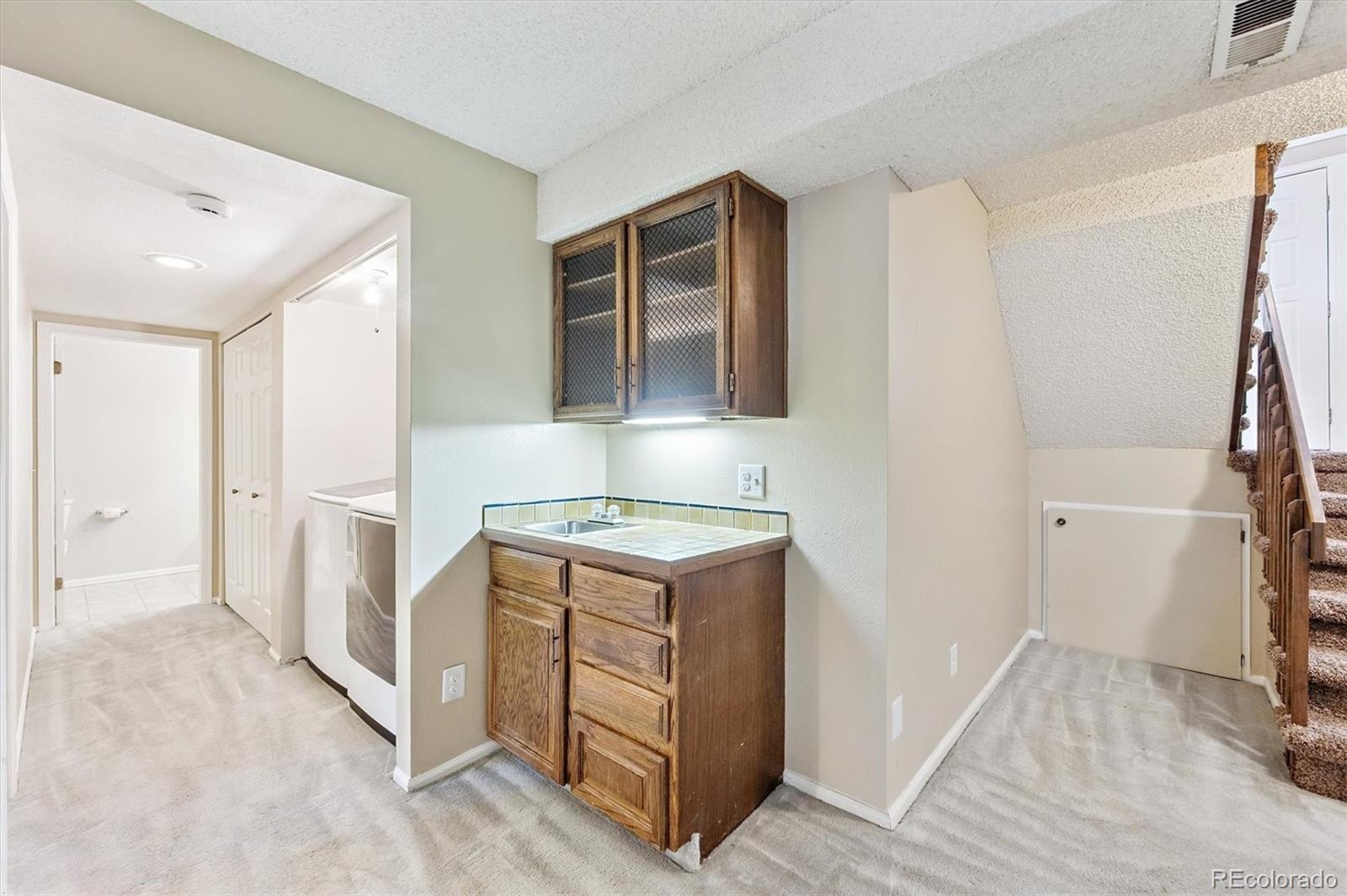 6381 S Hudson Street