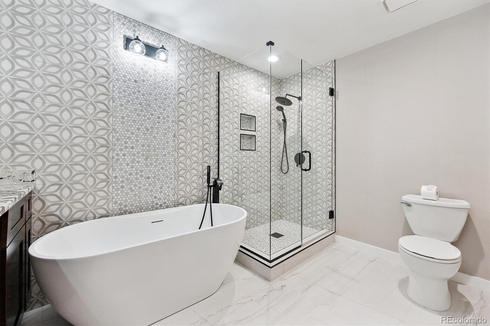 6381 S Hudson Street