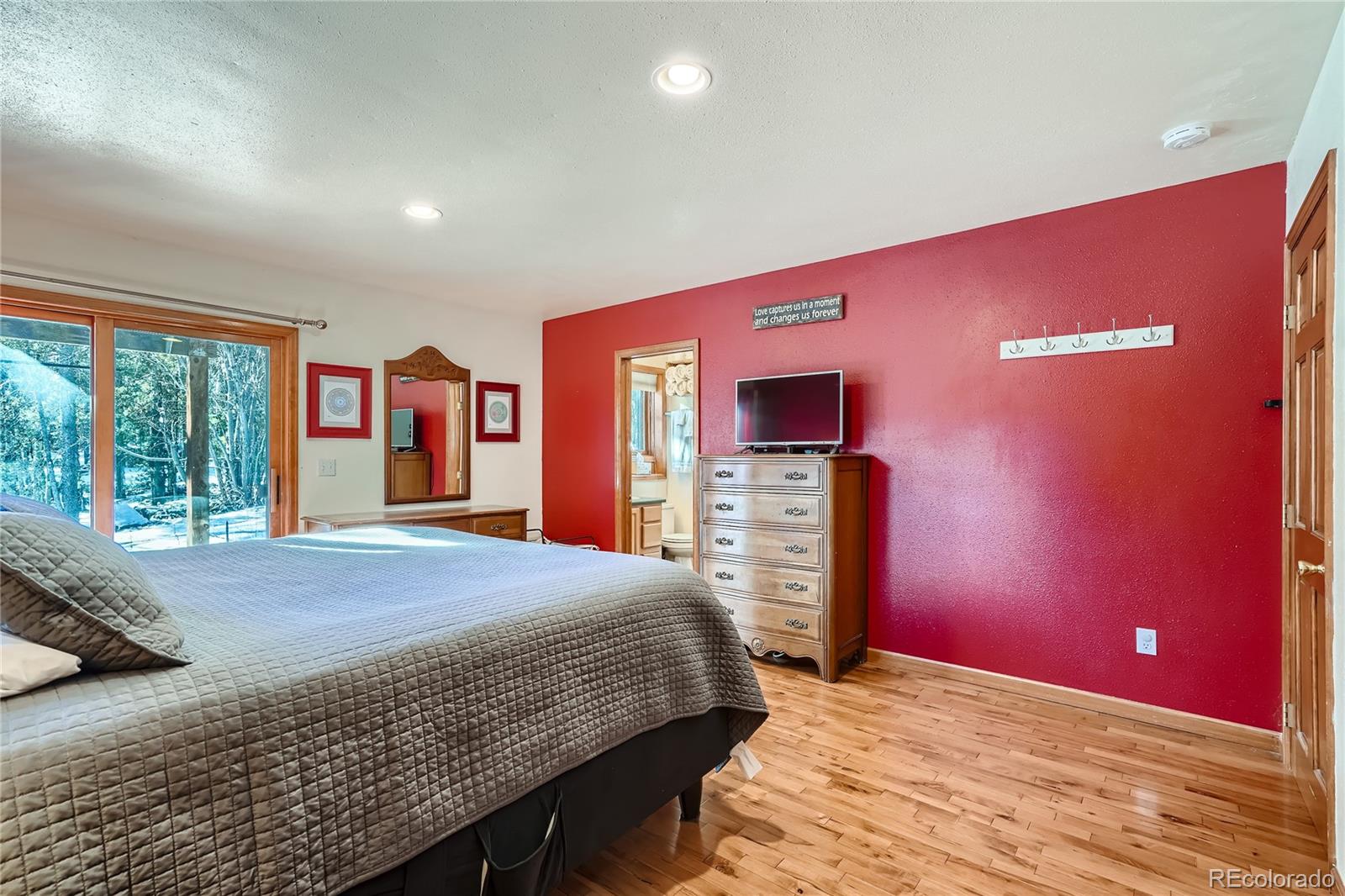 142 Tschaikovsky Road