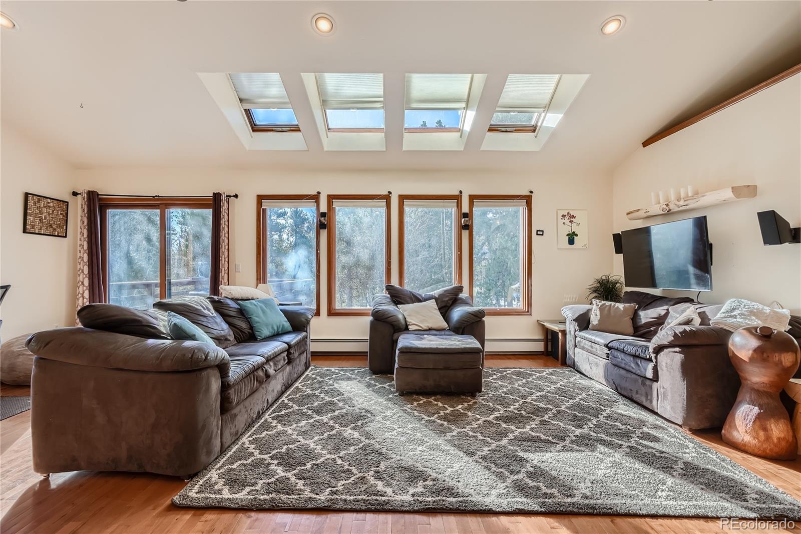 142 Tschaikovsky Road