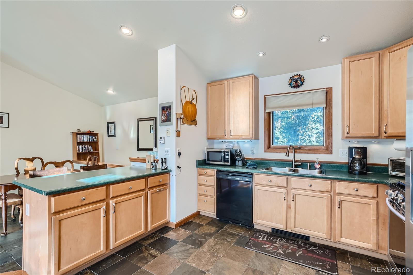 142 Tschaikovsky Road