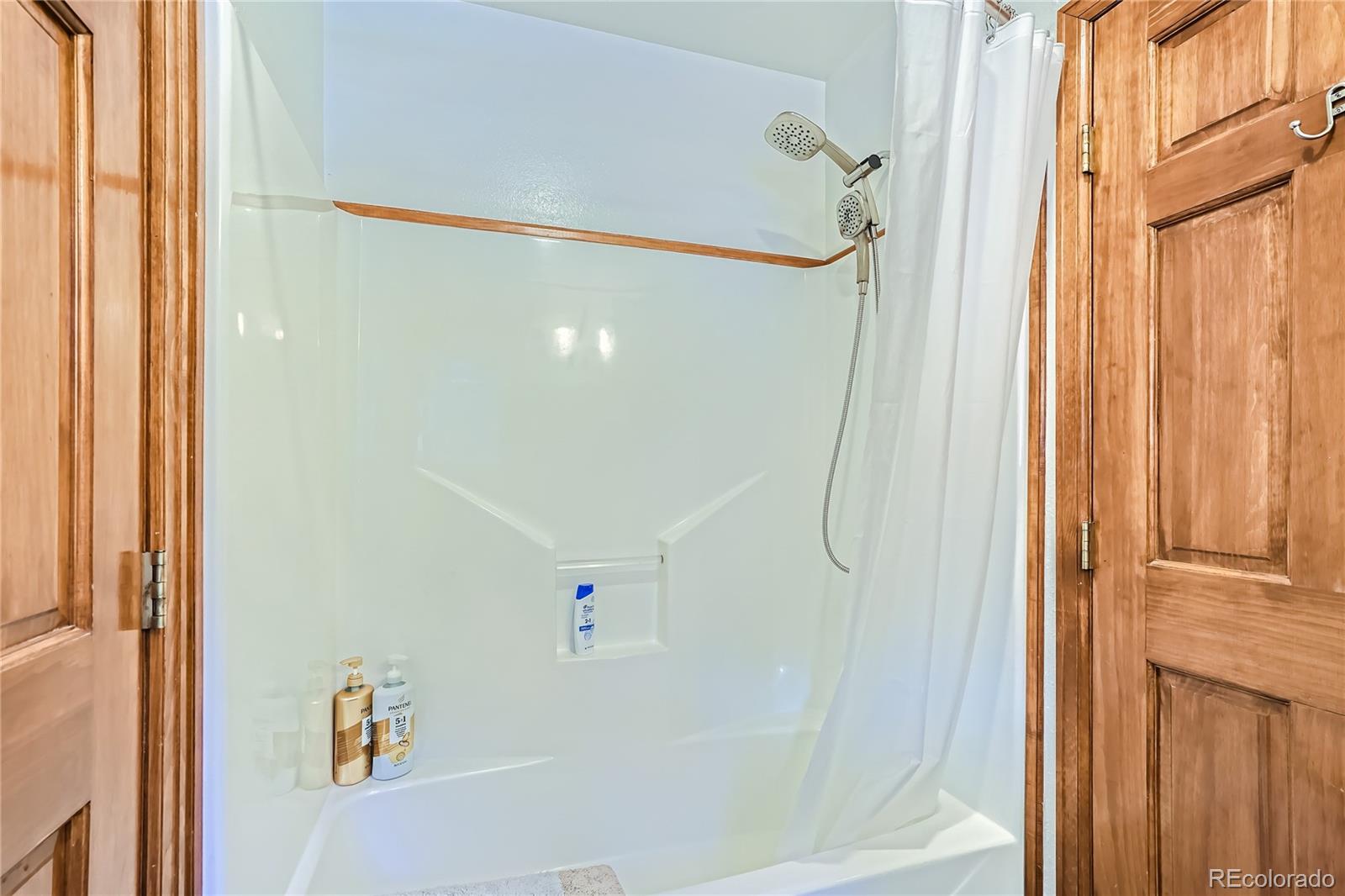 142 Tschaikovsky Road