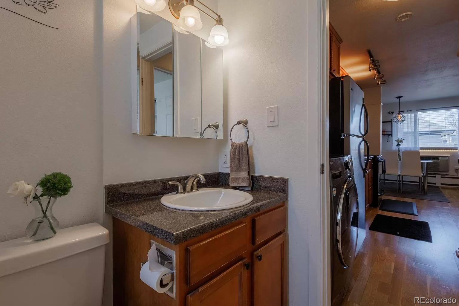 1419 Detroit Street Unit: 33