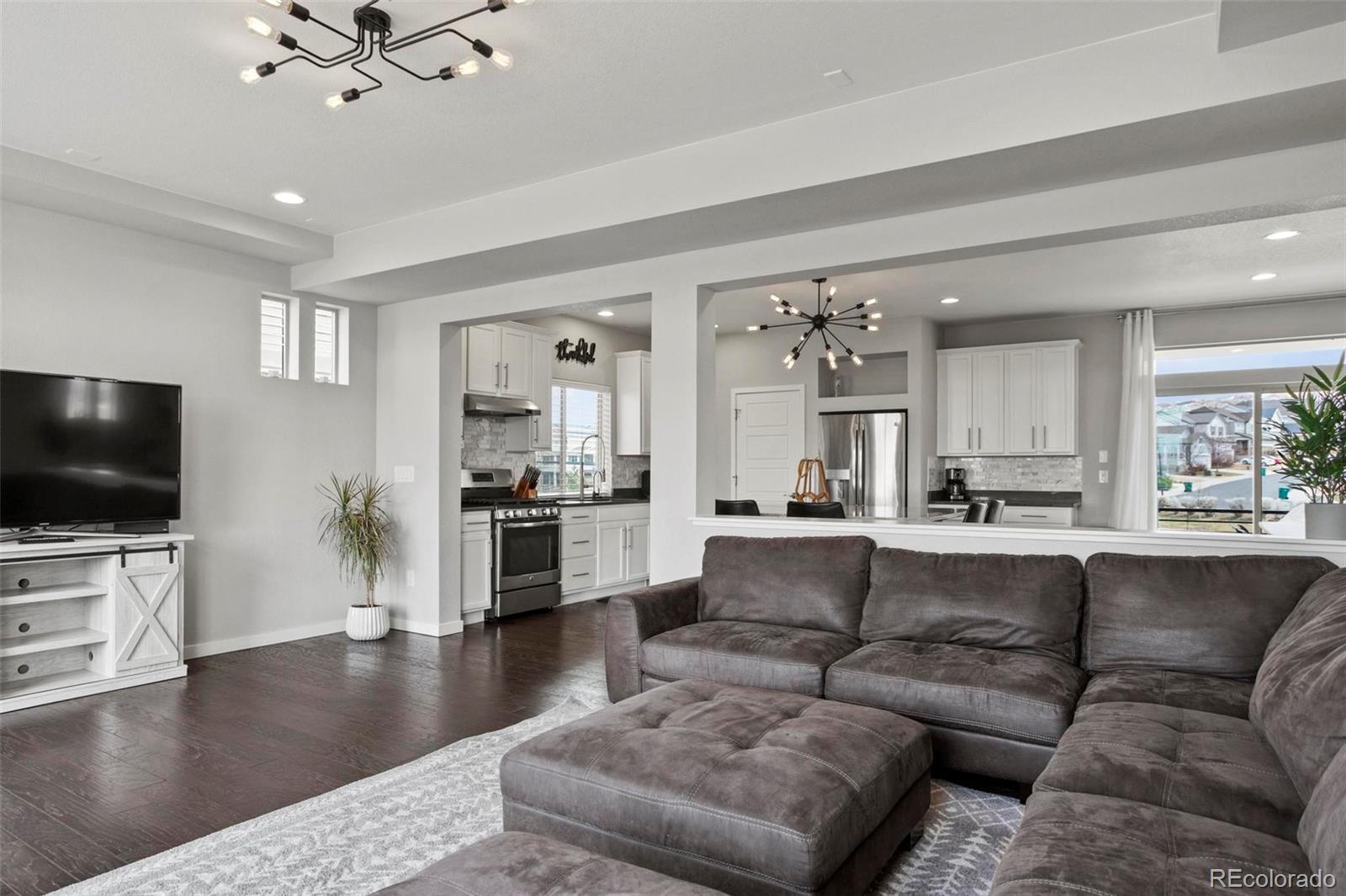 2788 Low Meadow Boulevard