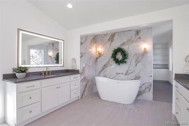 10044 Heatherwood Place