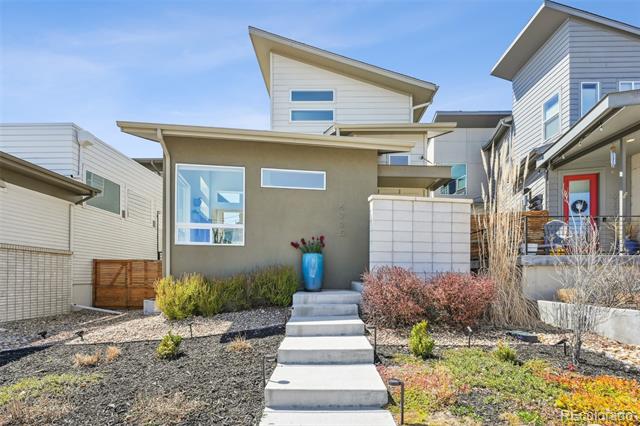 6735 Mariposa Court