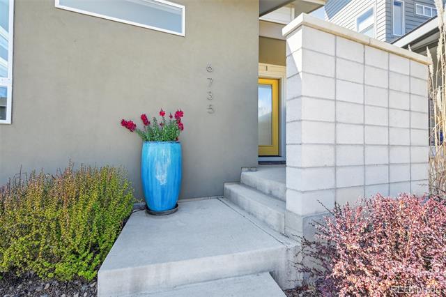 6735 Mariposa Court