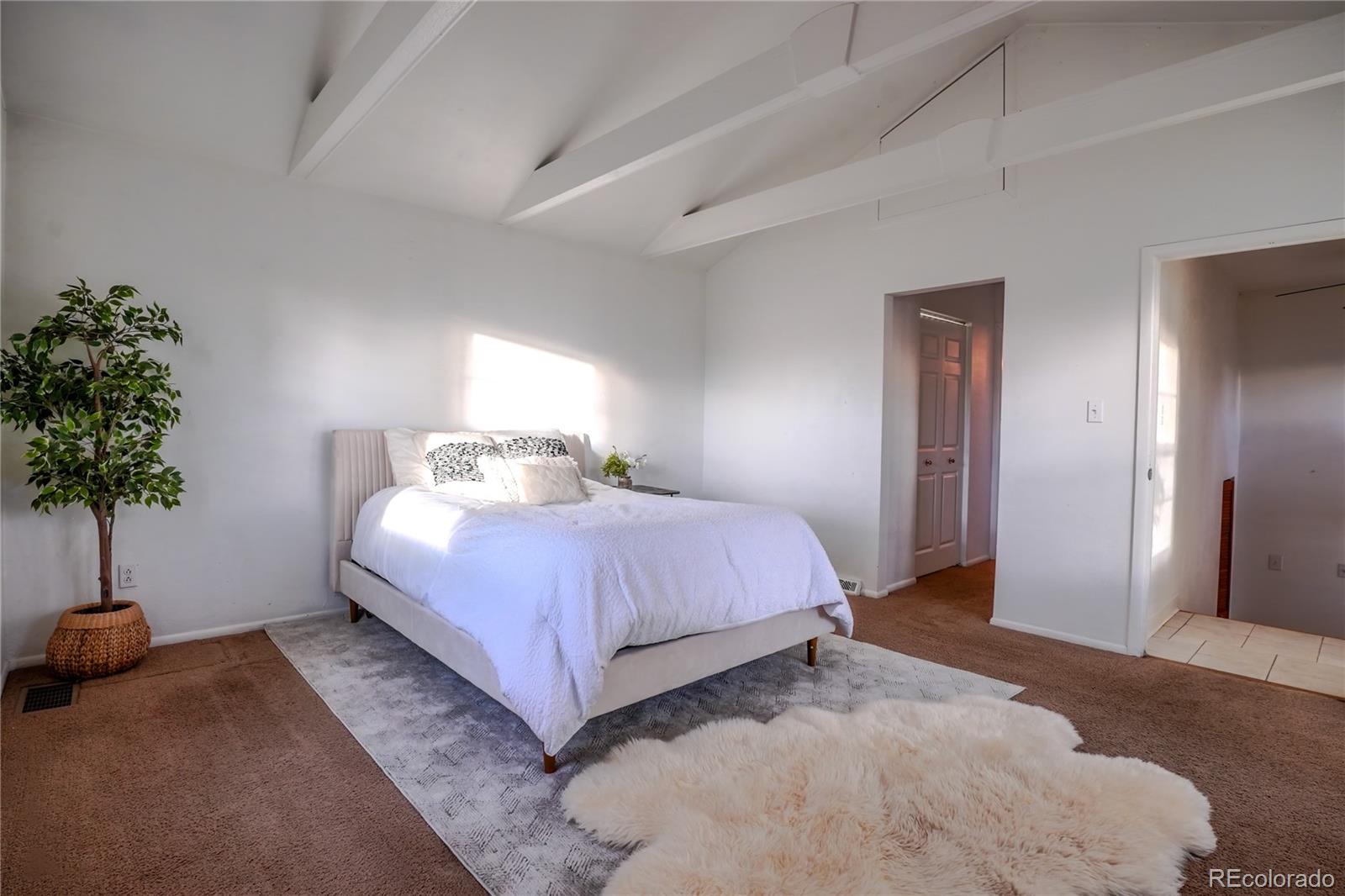 3225 S Williams Street