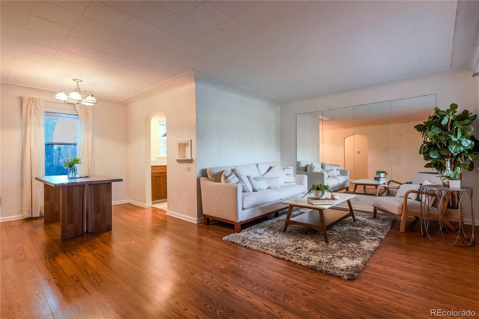 3225 S Williams Street