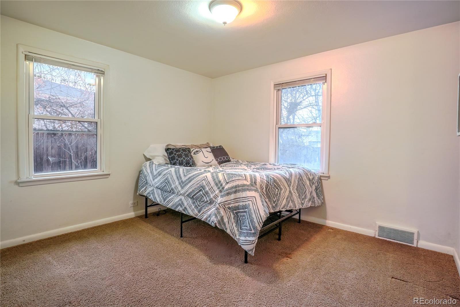 3225 S Williams Street